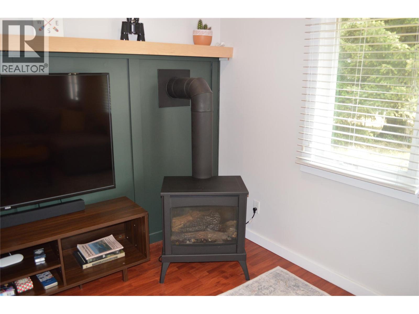 1605 Neimi Road, Christina Lake, British Columbia  V0H 1E0 - Photo 15 - 10398502