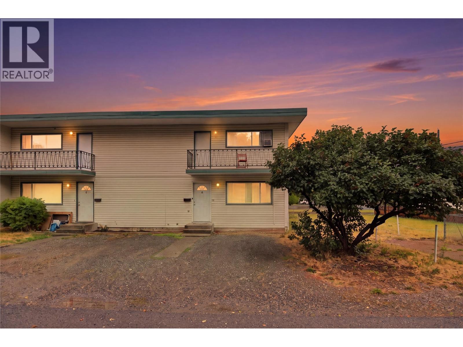 2505 Sunset Drive Unit# 1, Kamloops, British Columbia  V2C 4K1 - Photo 1 - 10398613