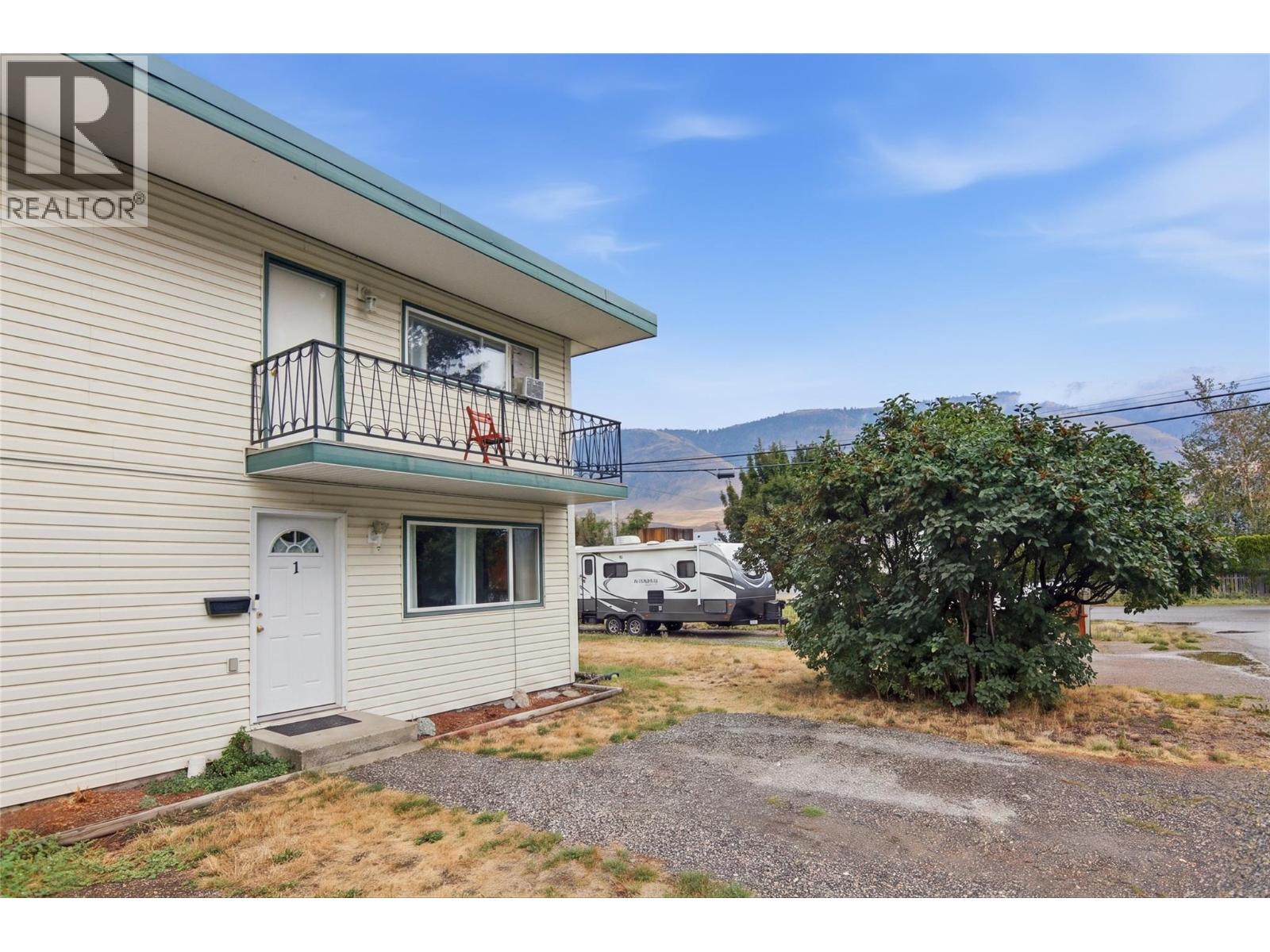 2505 Sunset Drive Unit# 1, Kamloops, British Columbia  V2C 4K1 - Photo 2 - 10398613