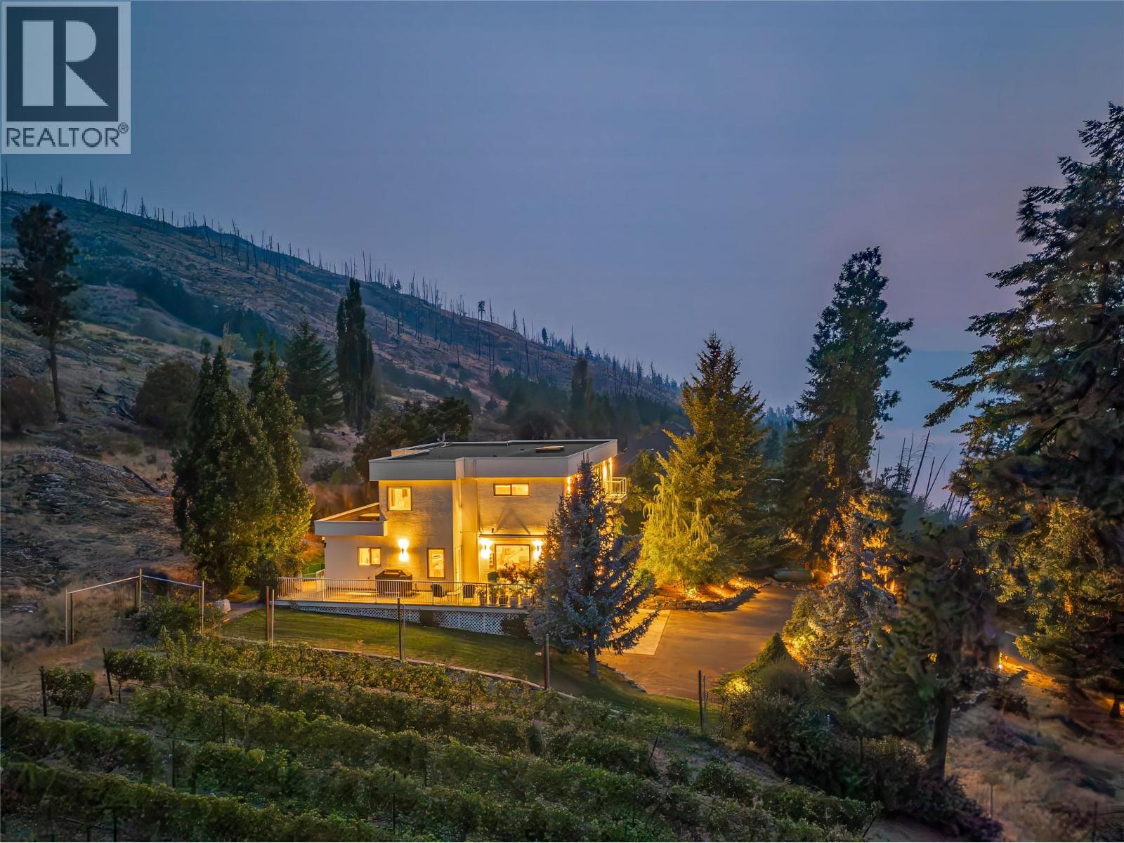 5851 Lakeshore Road, Kelowna, British Columbia  V1W 4J5 - Photo 4 - 10398427