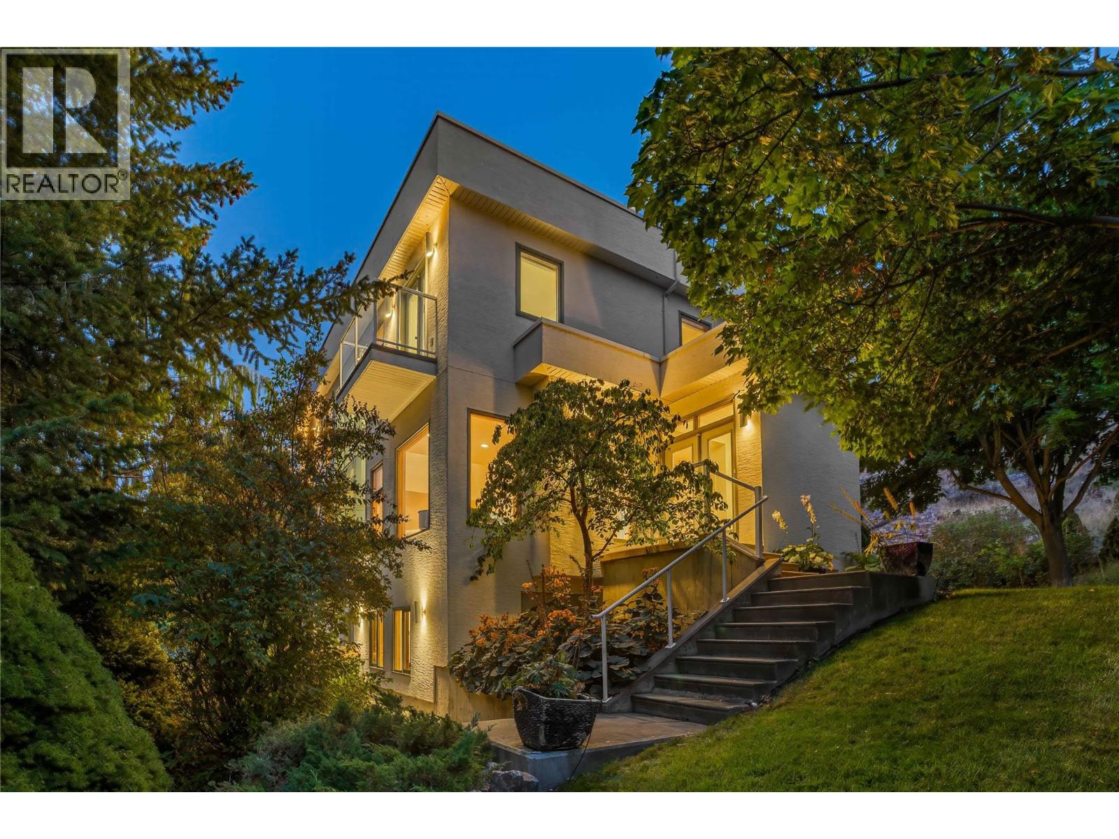 5851 Lakeshore Road, Kelowna, British Columbia  V1W 4J5 - Photo 5 - 10398427
