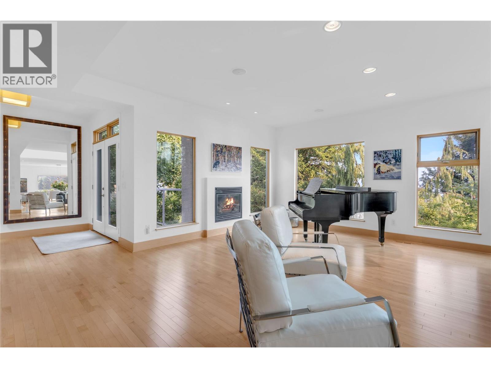 5851 Lakeshore Road, Kelowna, British Columbia  V1W 4J5 - Photo 6 - 10398427