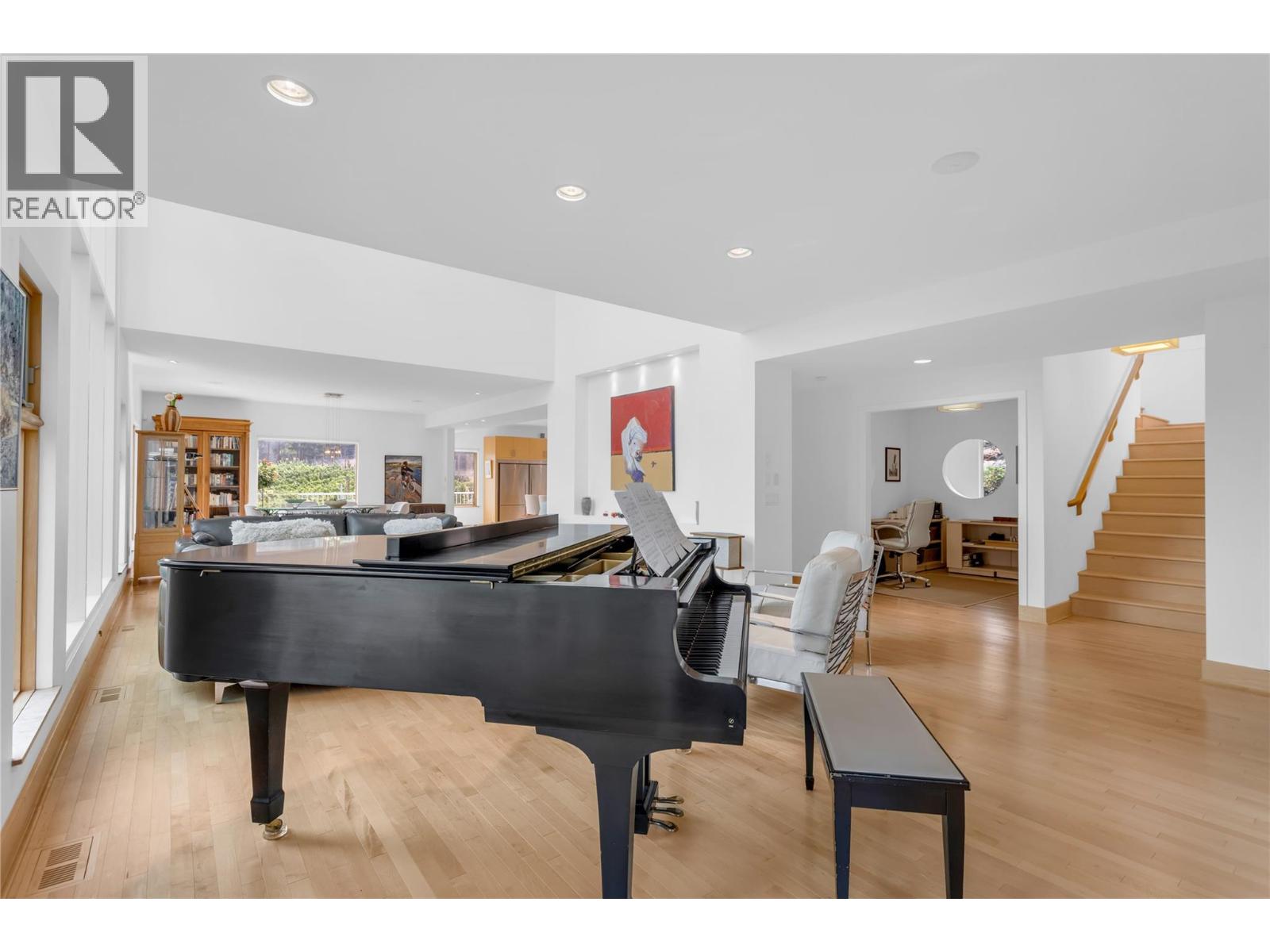 5851 Lakeshore Road, Kelowna, British Columbia  V1W 4J5 - Photo 7 - 10398427