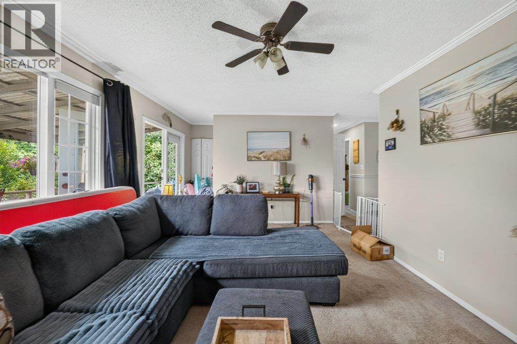 1791 15 Avenue Ne, Salmon Arm, British Columbia  V1E 2T7 - Photo 11 - 10397744