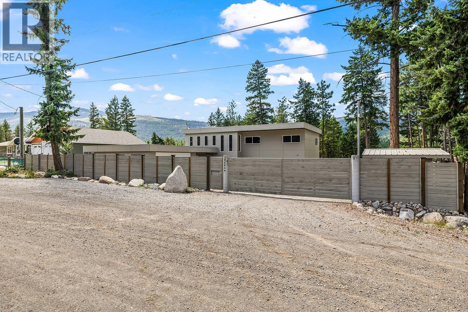 7141 Dunwaters Road, Kelowna, British Columbia  V1Z 3W5 - Photo 2 - 10398795