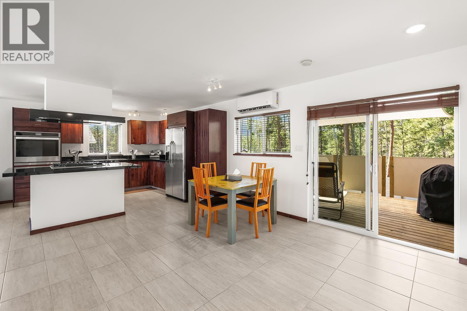 7141 Dunwaters Road, Kelowna, British Columbia  V1Z 3W5 - Photo 31 - 10398795