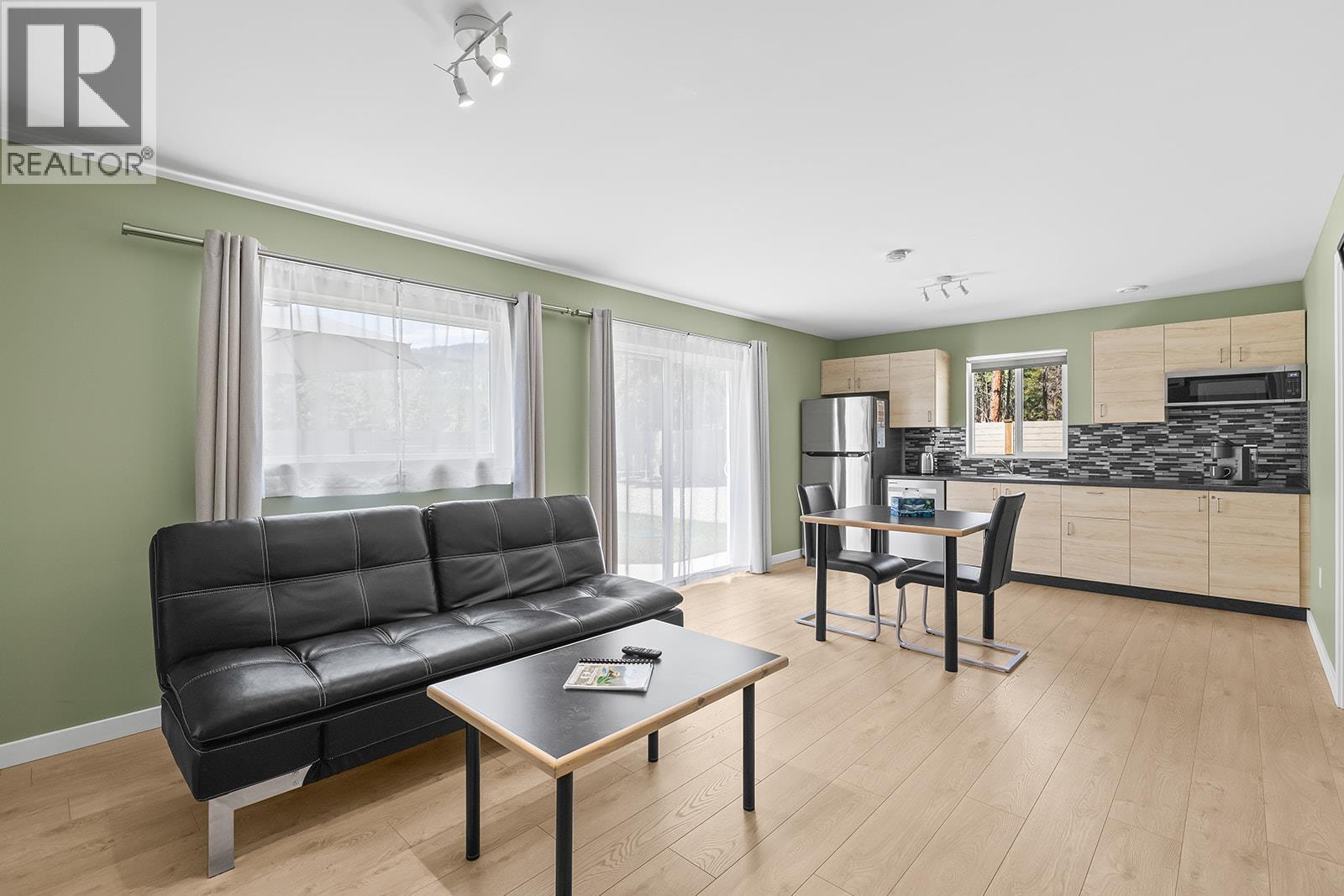7141 Dunwaters Road, Kelowna, British Columbia  V1Z 3W5 - Photo 43 - 10398795