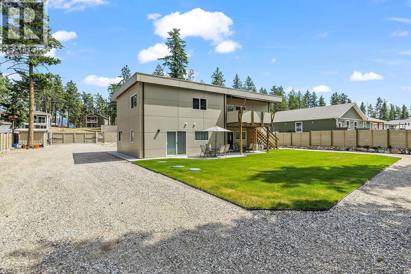 7141 Dunwaters Road, Kelowna, British Columbia  V1Z 3W5 - Photo 9 - 10398795