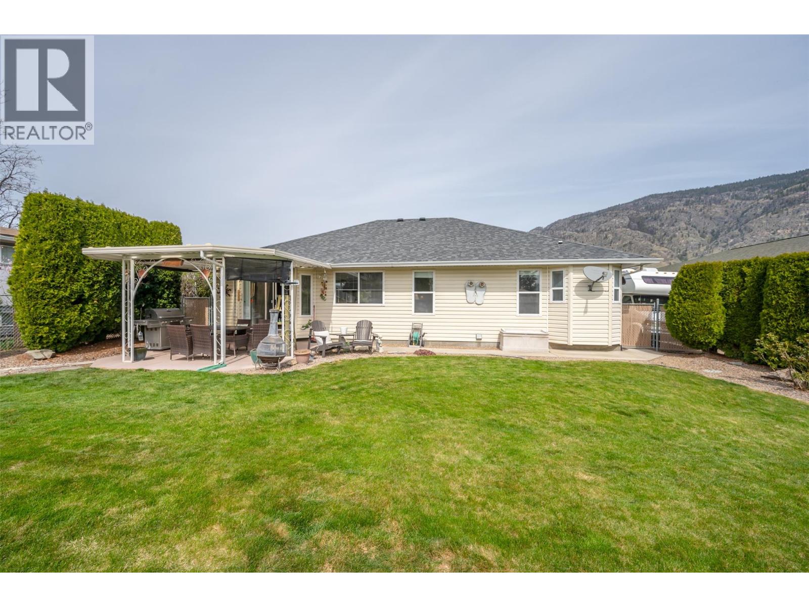 3 Spruce Court, Osoyoos, British Columbia  V0H 1V3 - Photo 9 - 10398849