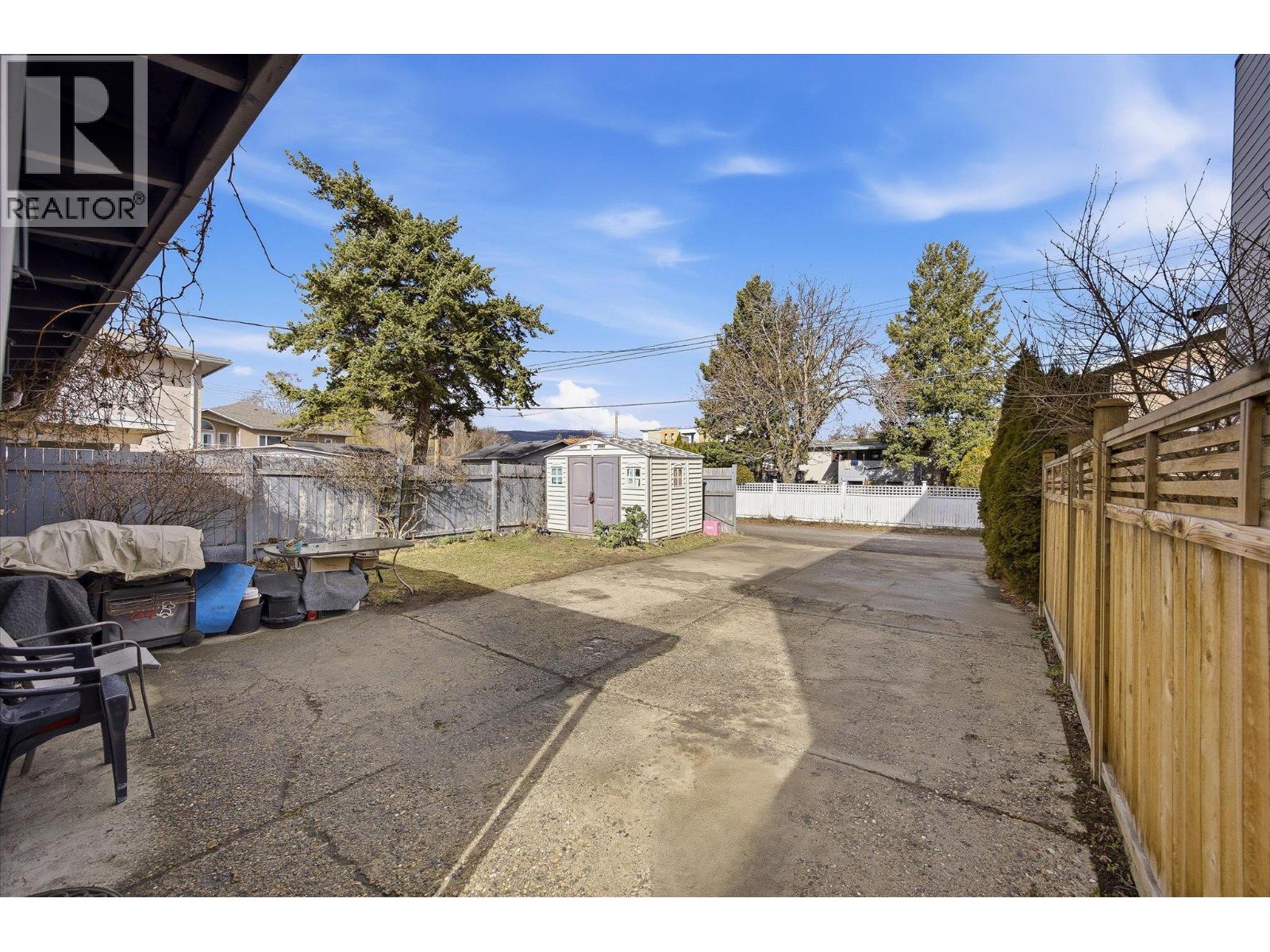 746 Raymer Avenue, Kelowna, British Columbia  V1X 2Z8 - Photo 24 - 10398868