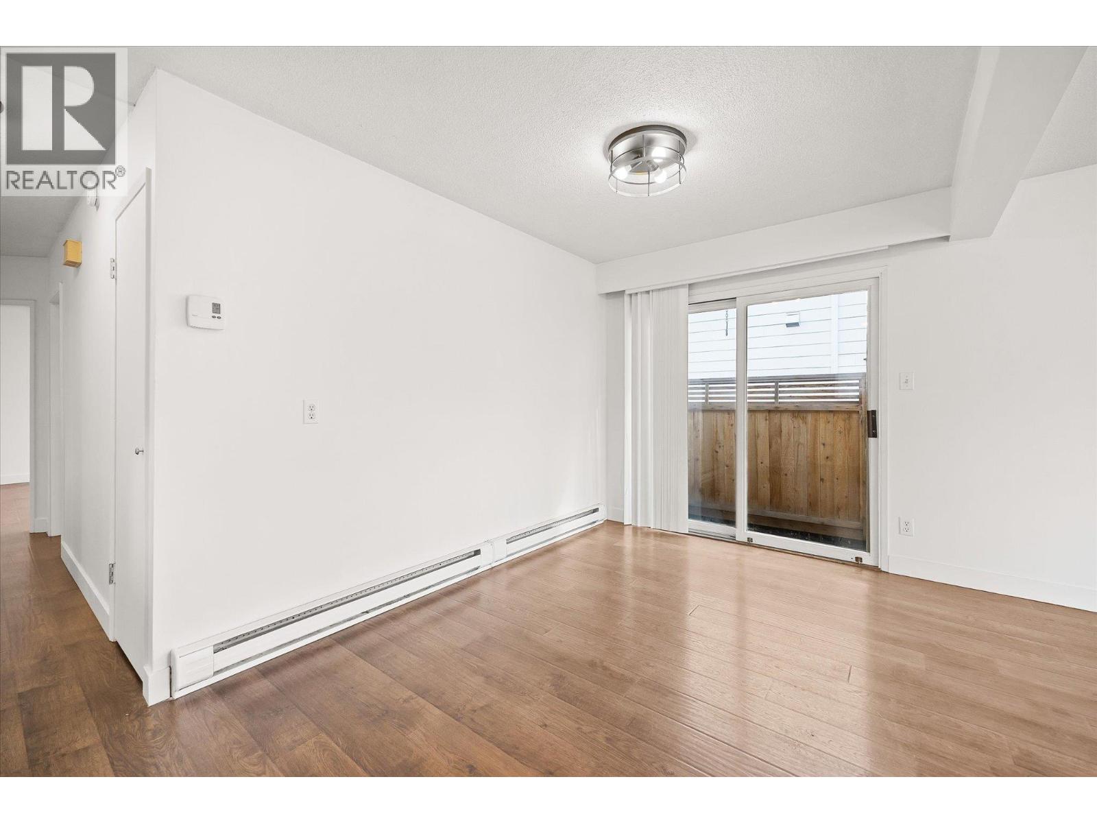 746 Raymer Avenue, Kelowna, British Columbia  V1X 2Z8 - Photo 7 - 10398868