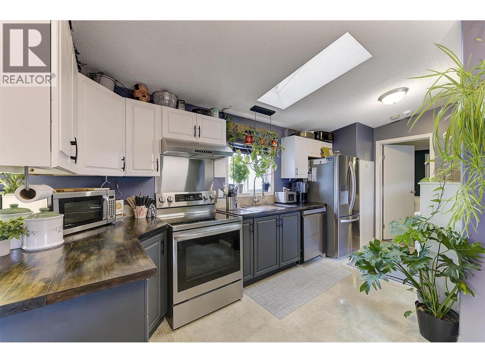 610 Katherine Road Unit# 33, West Kelowna, British Columbia  V1Z 3G2 - Photo 8 - 10398349