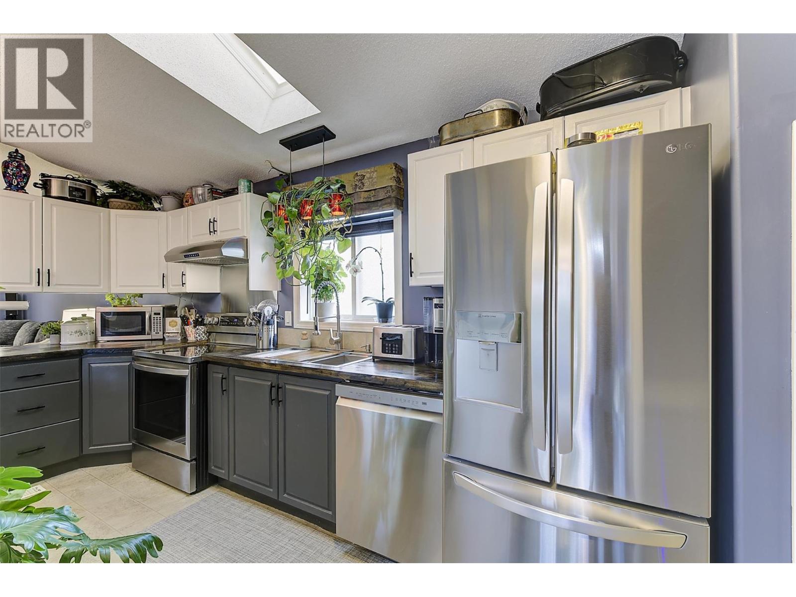 610 Katherine Road Unit# 33, West Kelowna, British Columbia  V1Z 3G2 - Photo 9 - 10398349