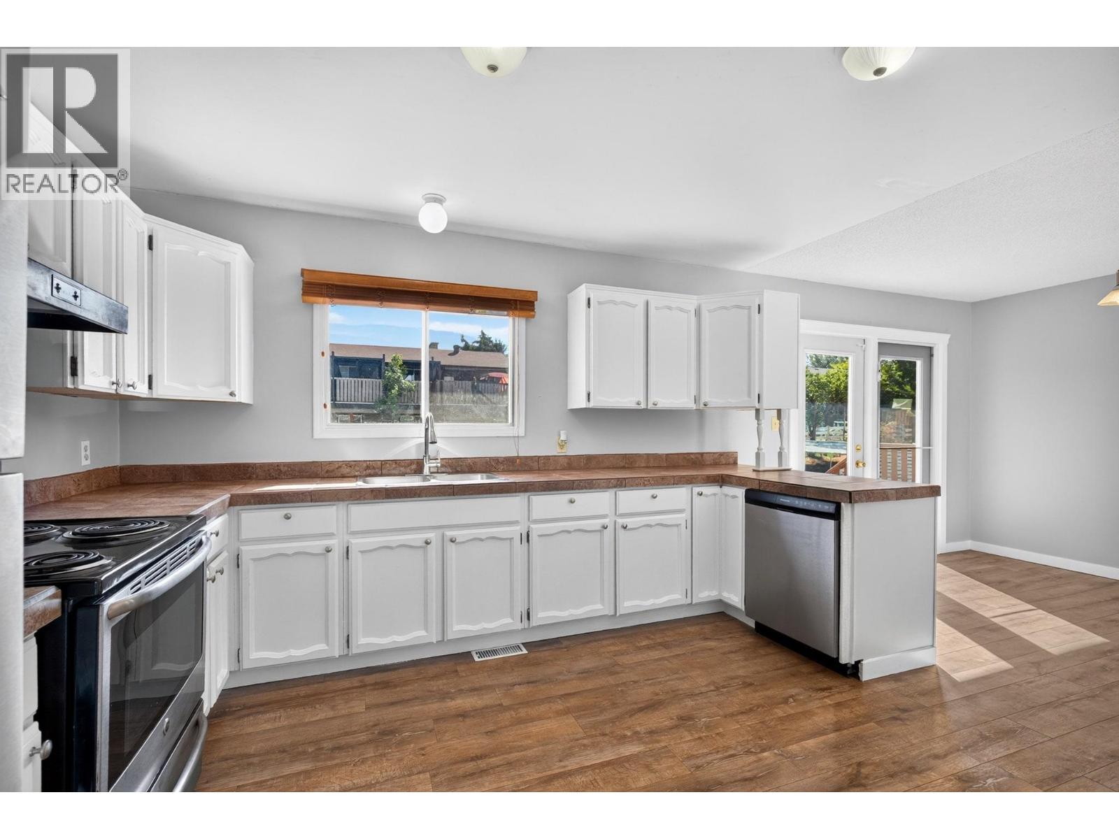 3907 14 Street, Vernon, British Columbia  V1T 7N3 - Photo 12 - 10395039