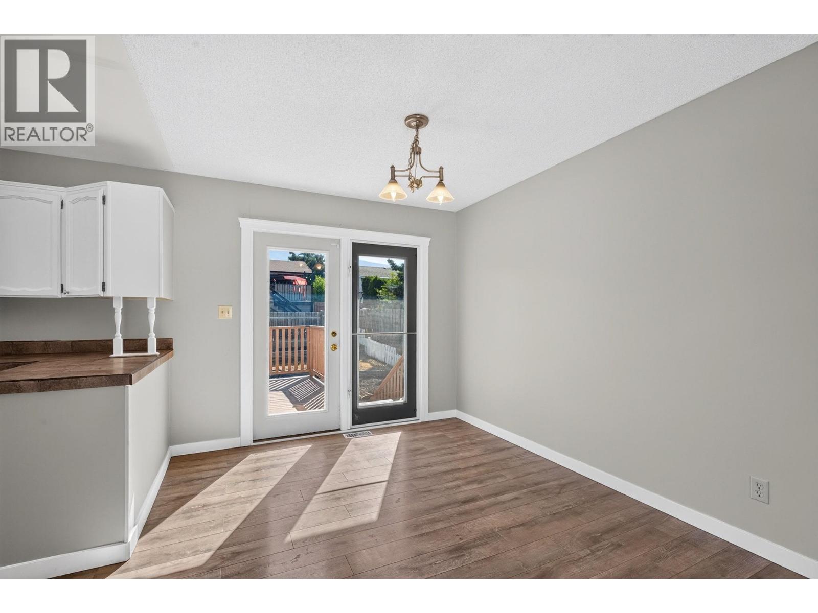 3907 14 Street, Vernon, British Columbia  V1T 7N3 - Photo 8 - 10395039