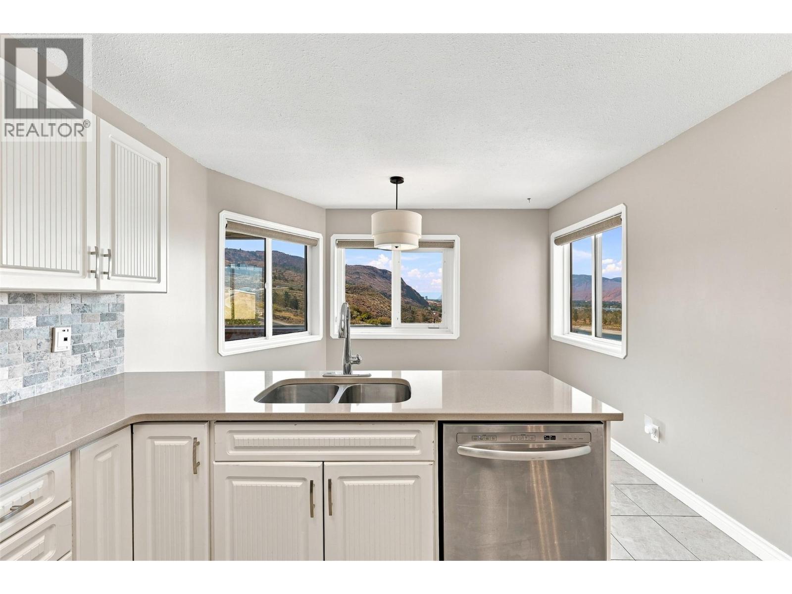 15 Hudsons Bay Trail Unit# 305, Kamloops, British Columbia  V2C 6S6 - Photo 15 - 10398754