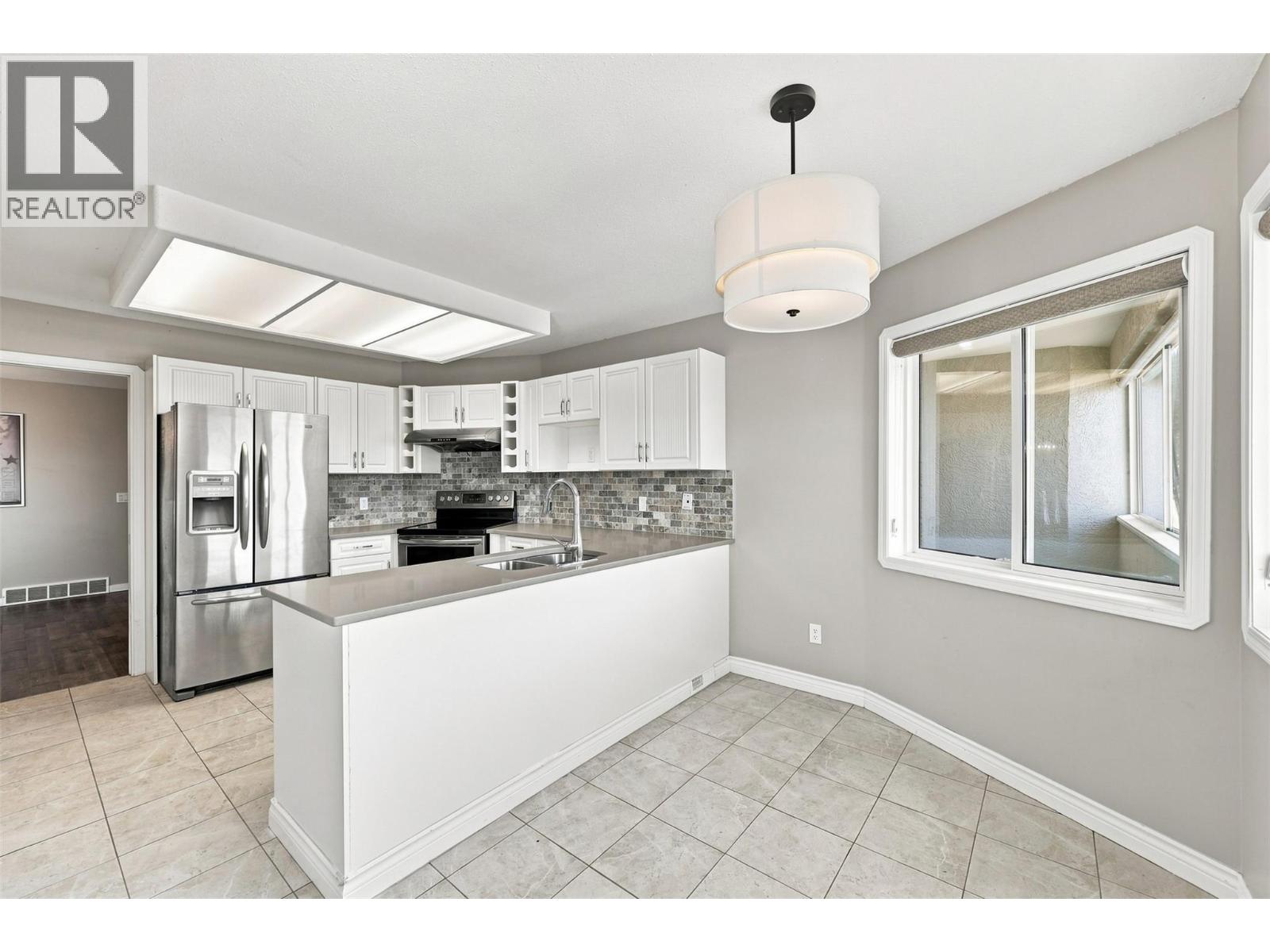 15 Hudsons Bay Trail Unit# 305, Kamloops, British Columbia  V2C 6S6 - Photo 16 - 10398754