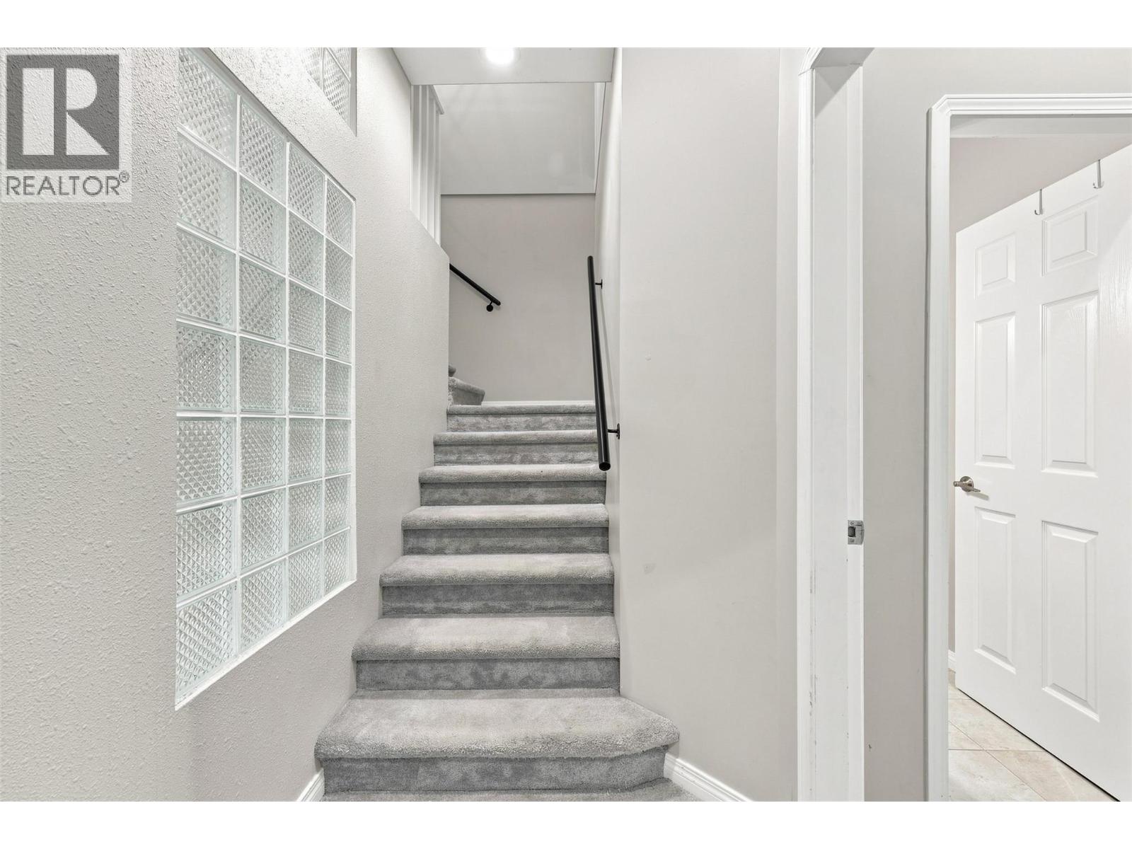 15 Hudsons Bay Trail Unit# 305, Kamloops, British Columbia  V2C 6S6 - Photo 23 - 10398754