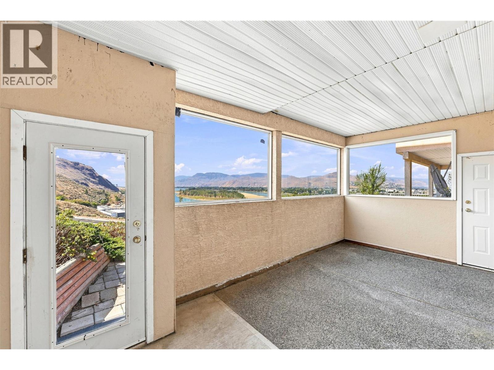 15 Hudsons Bay Trail Unit# 305, Kamloops, British Columbia  V2C 6S6 - Photo 32 - 10398754