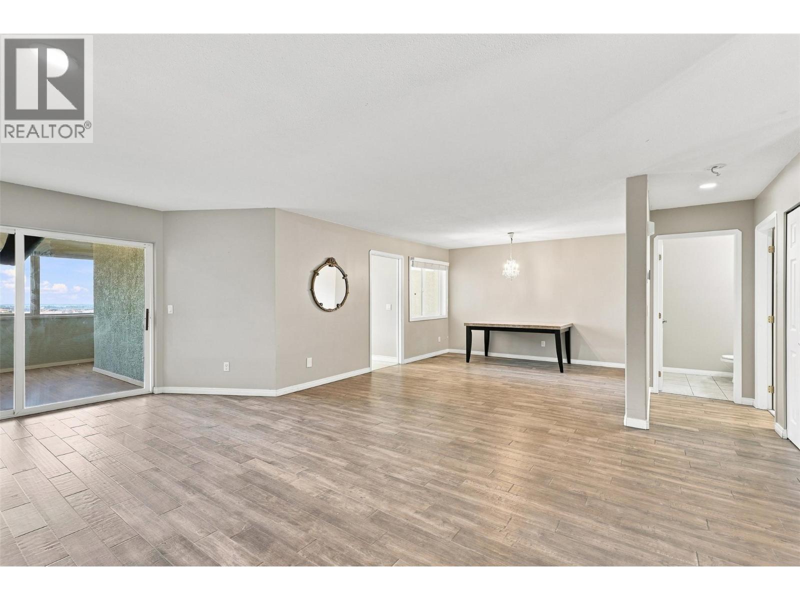 15 Hudsons Bay Trail Unit# 305, Kamloops, British Columbia  V2C 6S6 - Photo 6 - 10398754
