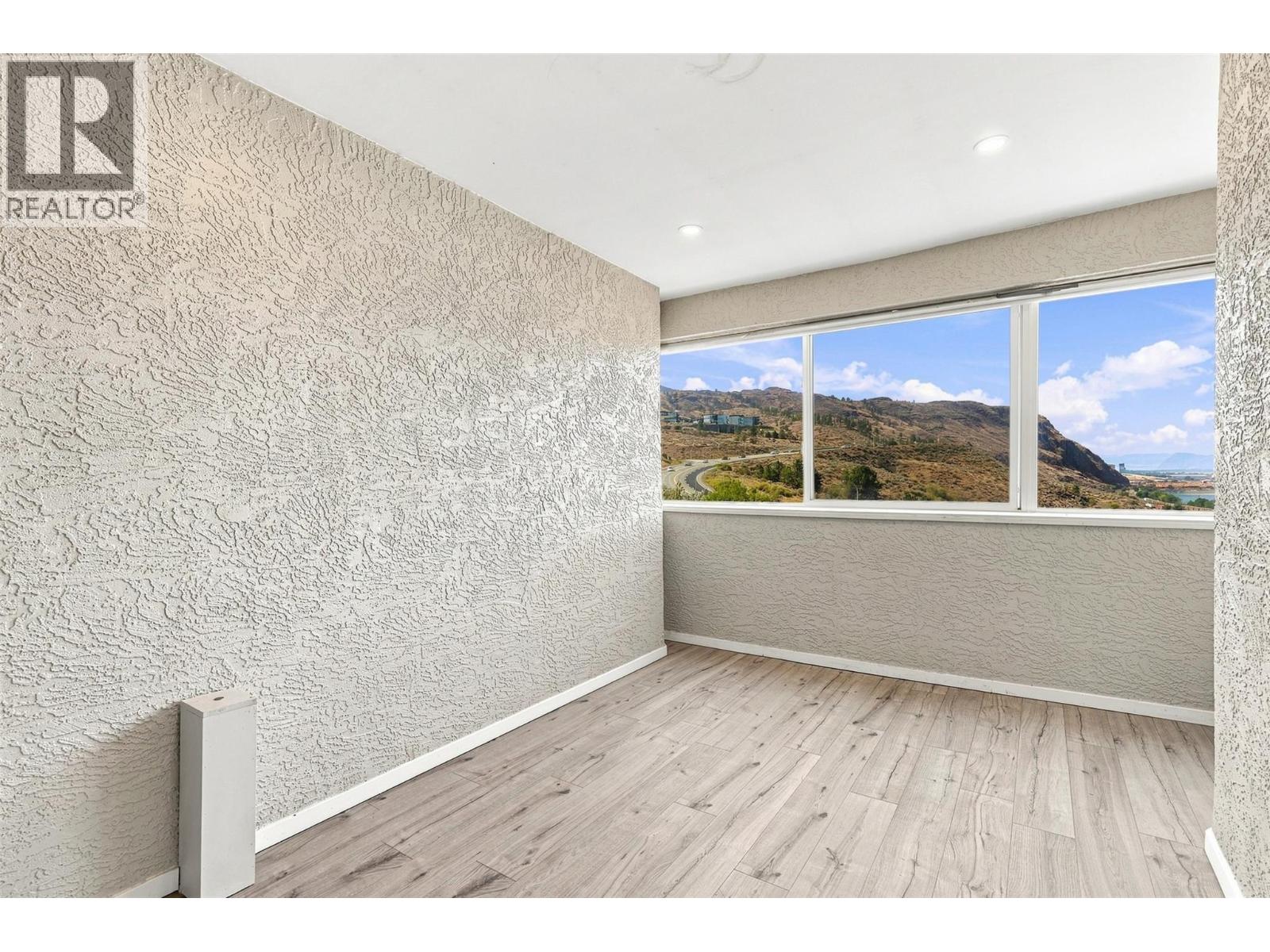 15 Hudsons Bay Trail Unit# 305, Kamloops, British Columbia  V2C 6S6 - Photo 9 - 10398754