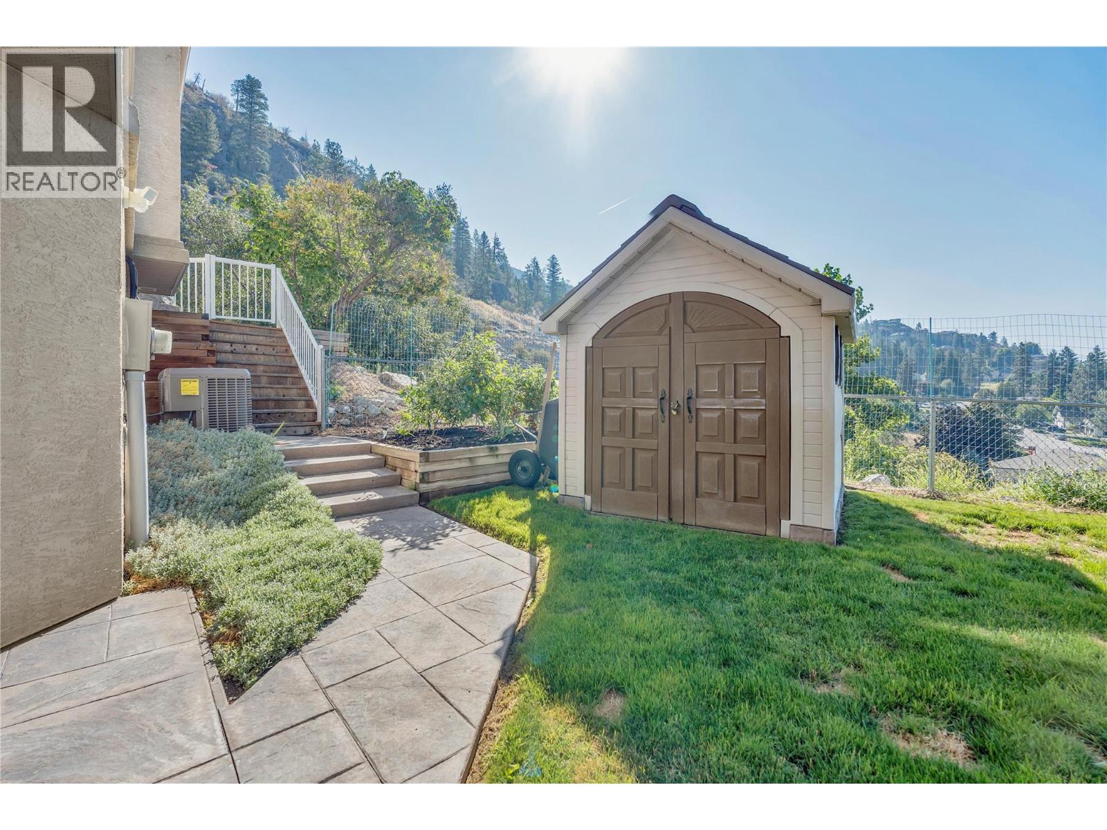 113 Christie Mountain Lane, Okanagan Falls, British Columbia  V0H 1R3 - Photo 48 - 10398280
