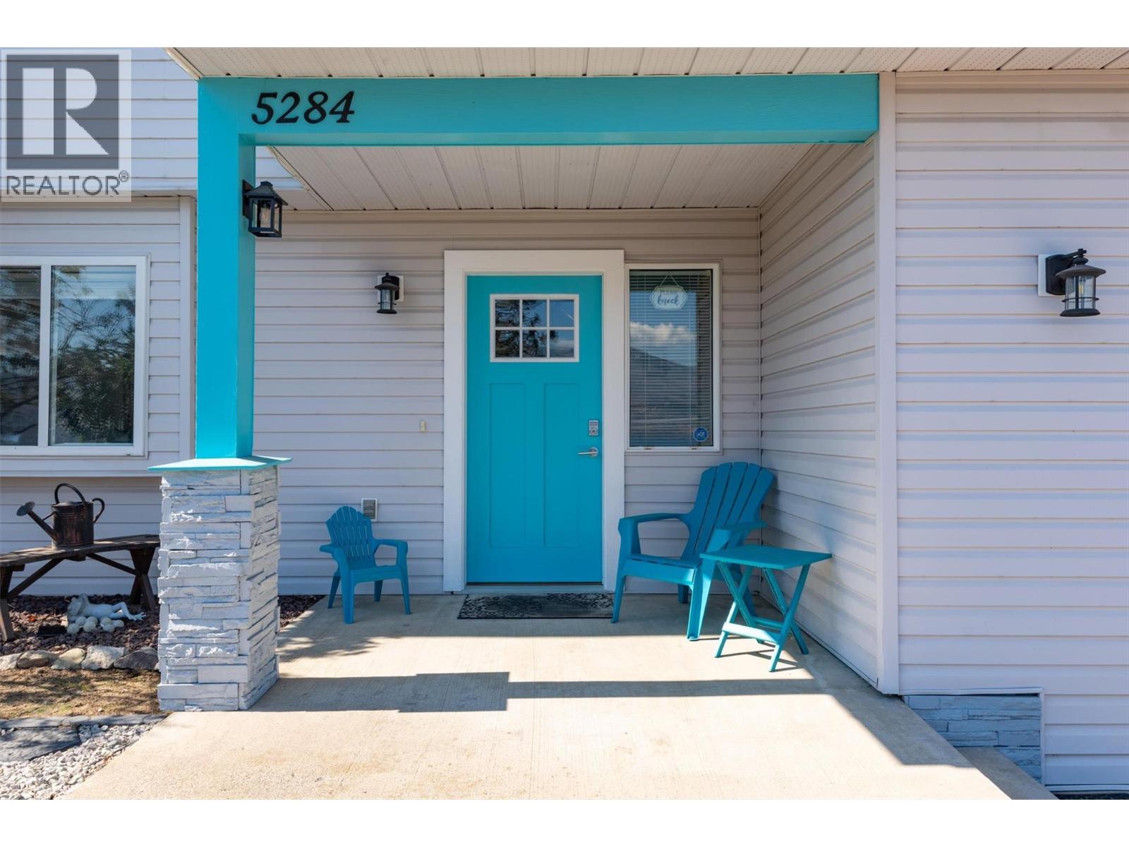 5284 Clarence Road, Peachland, British Columbia  V0H 1X2 - Photo 1 - 10398831
