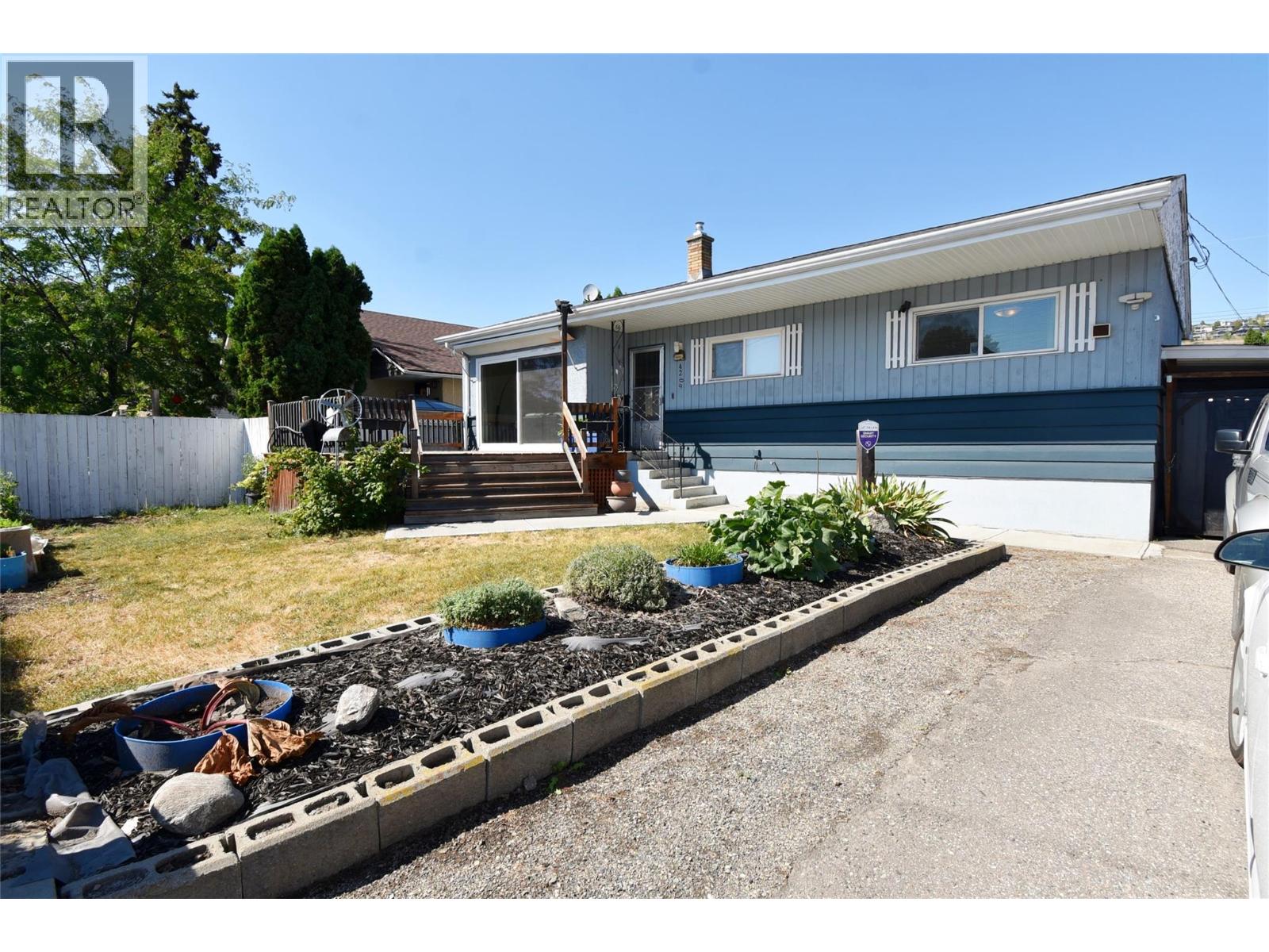 4209 27th Avenue, Vernon, British Columbia  V1T 1T3 - Photo 1 - 10398728