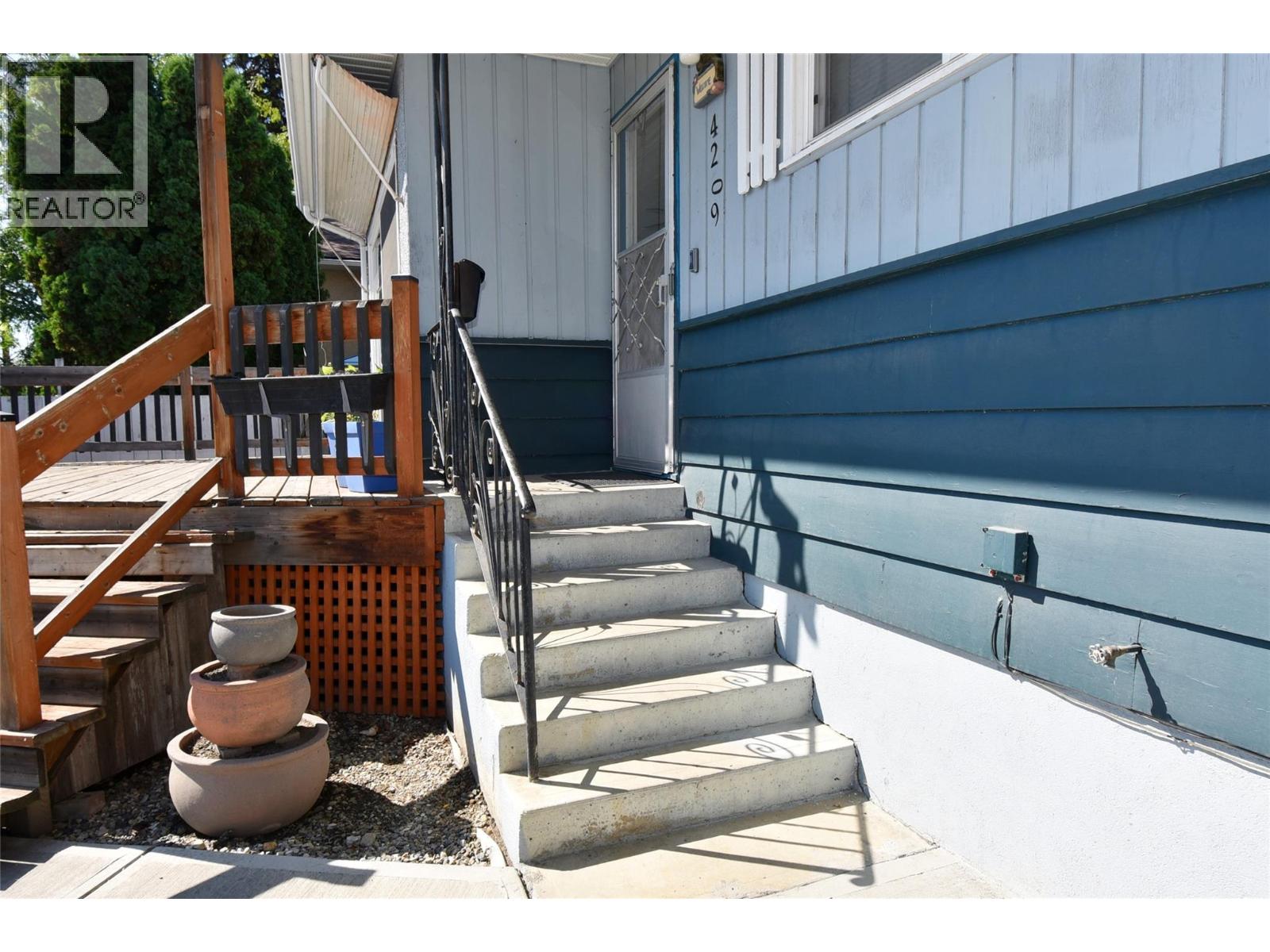 4209 27th Avenue, Vernon, British Columbia  V1T 1T3 - Photo 11 - 10398728