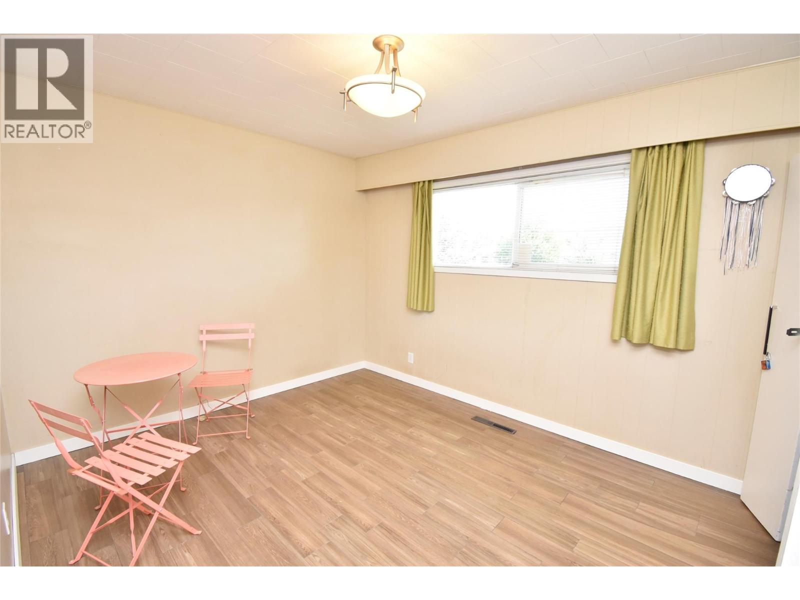 4209 27th Avenue, Vernon, British Columbia  V1T 1T3 - Photo 33 - 10398728