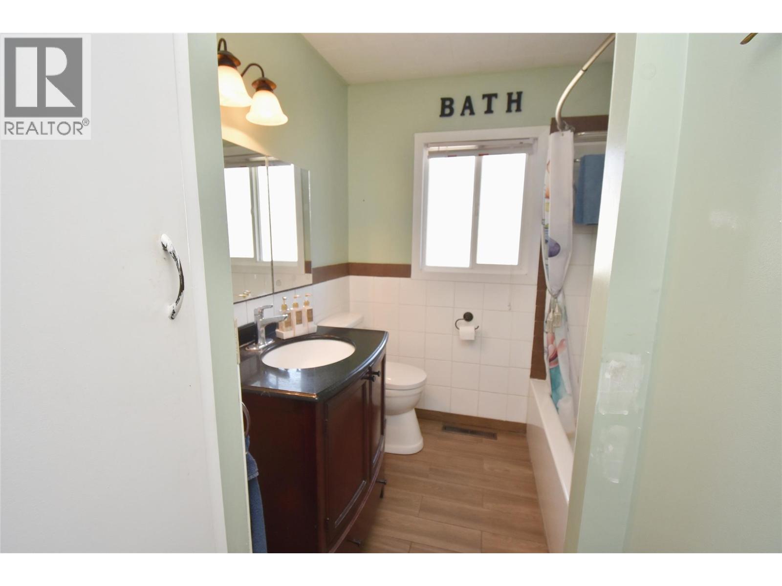 4209 27th Avenue, Vernon, British Columbia  V1T 1T3 - Photo 40 - 10398728