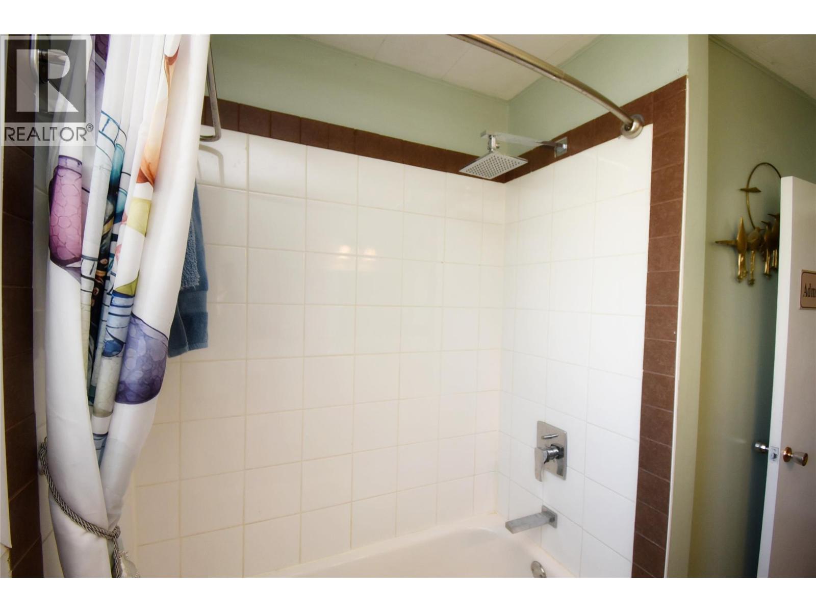 4209 27th Avenue, Vernon, British Columbia  V1T 1T3 - Photo 41 - 10398728