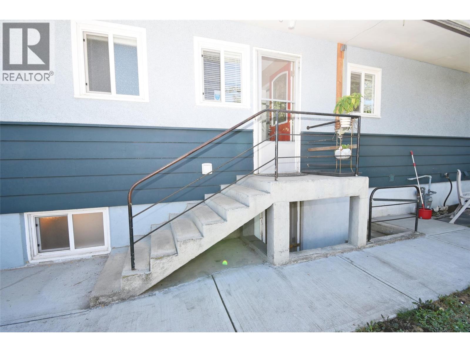 4209 27th Avenue, Vernon, British Columbia  V1T 1T3 - Photo 51 - 10398728