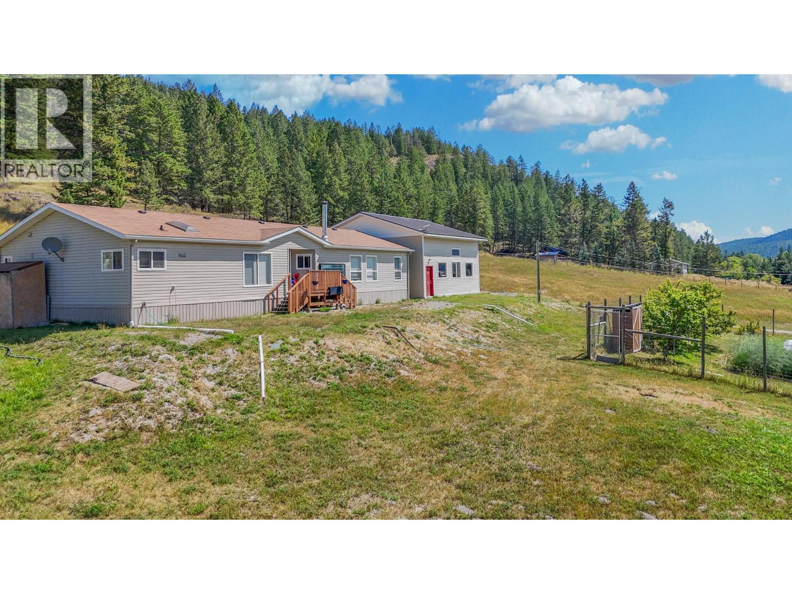 5562 Ha Ha Creek Road, Wardner, British Columbia  V0B 2J0 - Photo 1 - 10398635