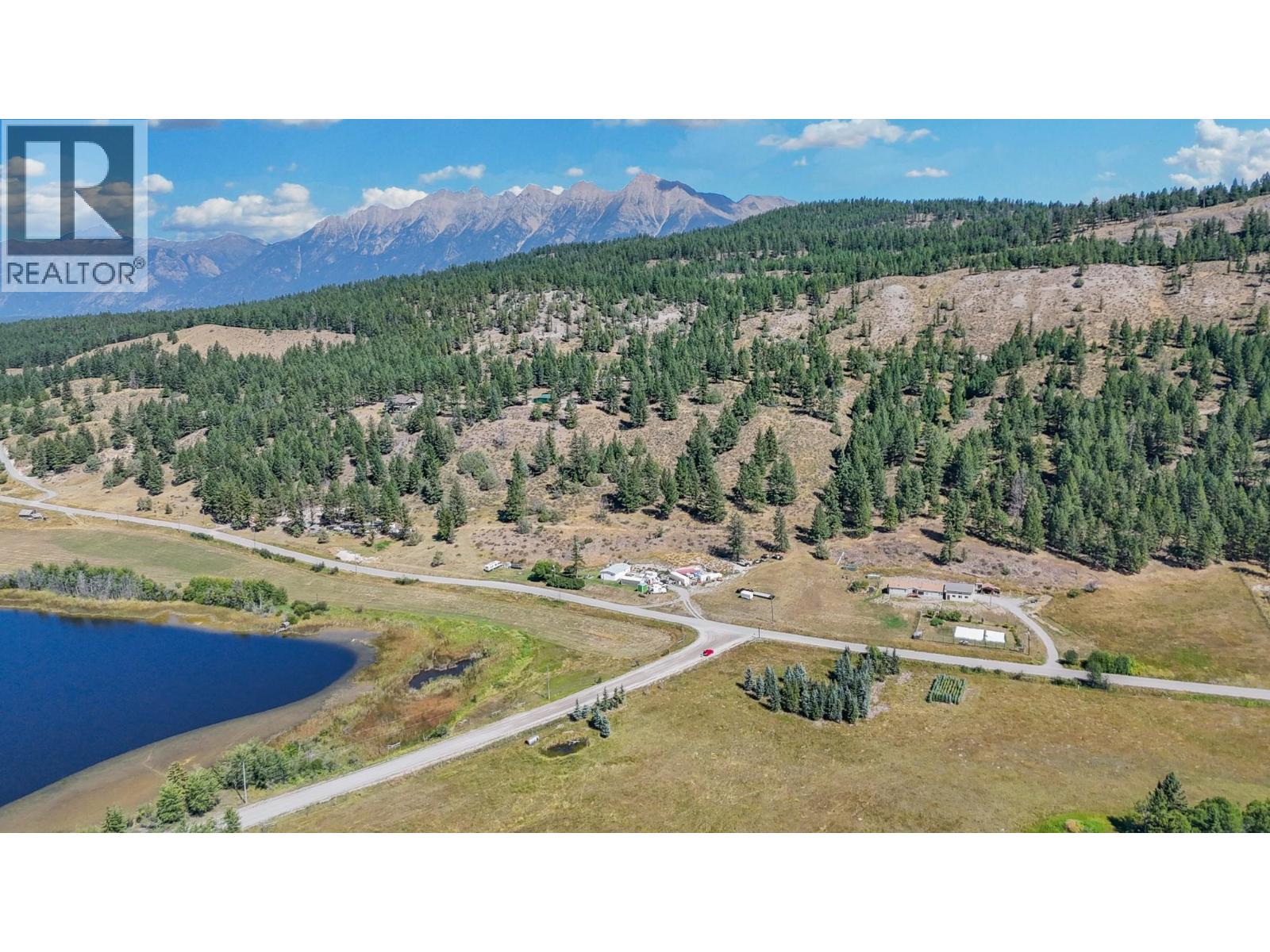 5562 Ha Ha Creek Road, Wardner, British Columbia  V0B 2J0 - Photo 2 - 10398635