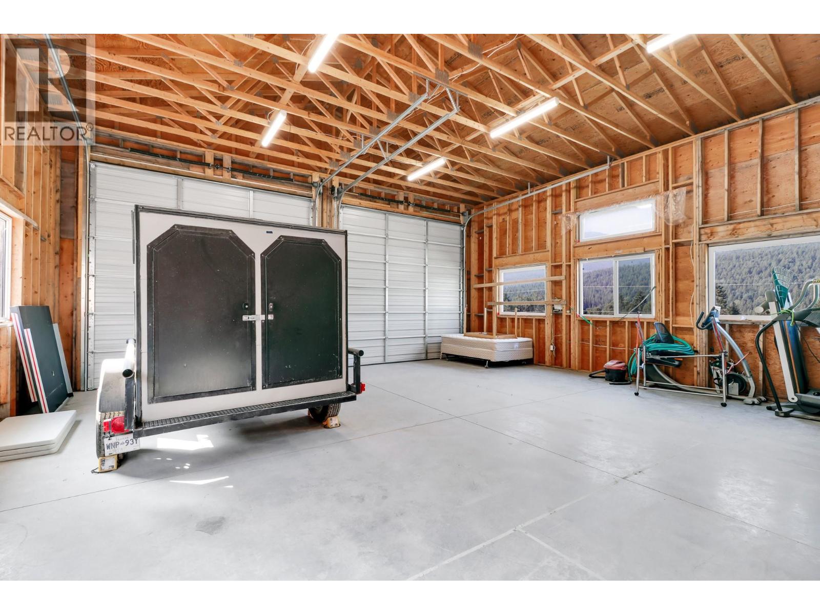 5562 Ha Ha Creek Road, Wardner, British Columbia  V0B 2J0 - Photo 40 - 10398635