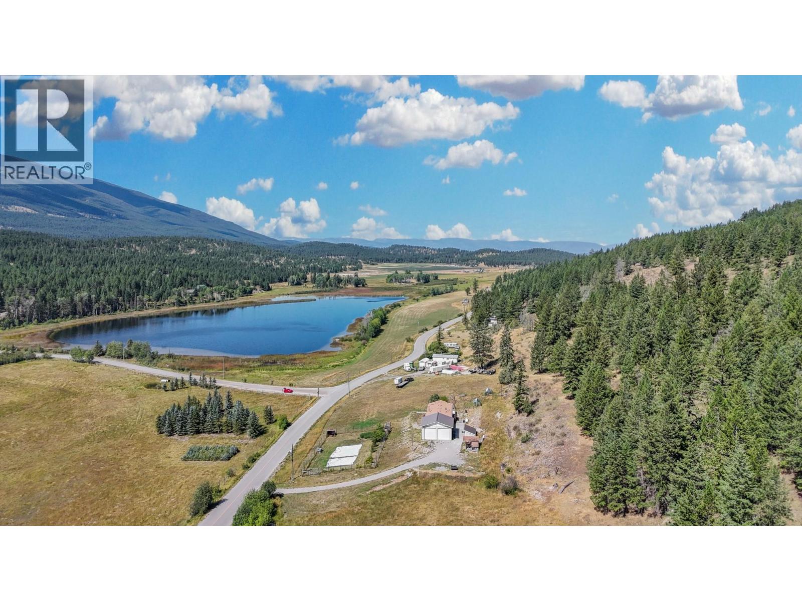 5562 Ha Ha Creek Road, Wardner, British Columbia  V0B 2J0 - Photo 5 - 10398635