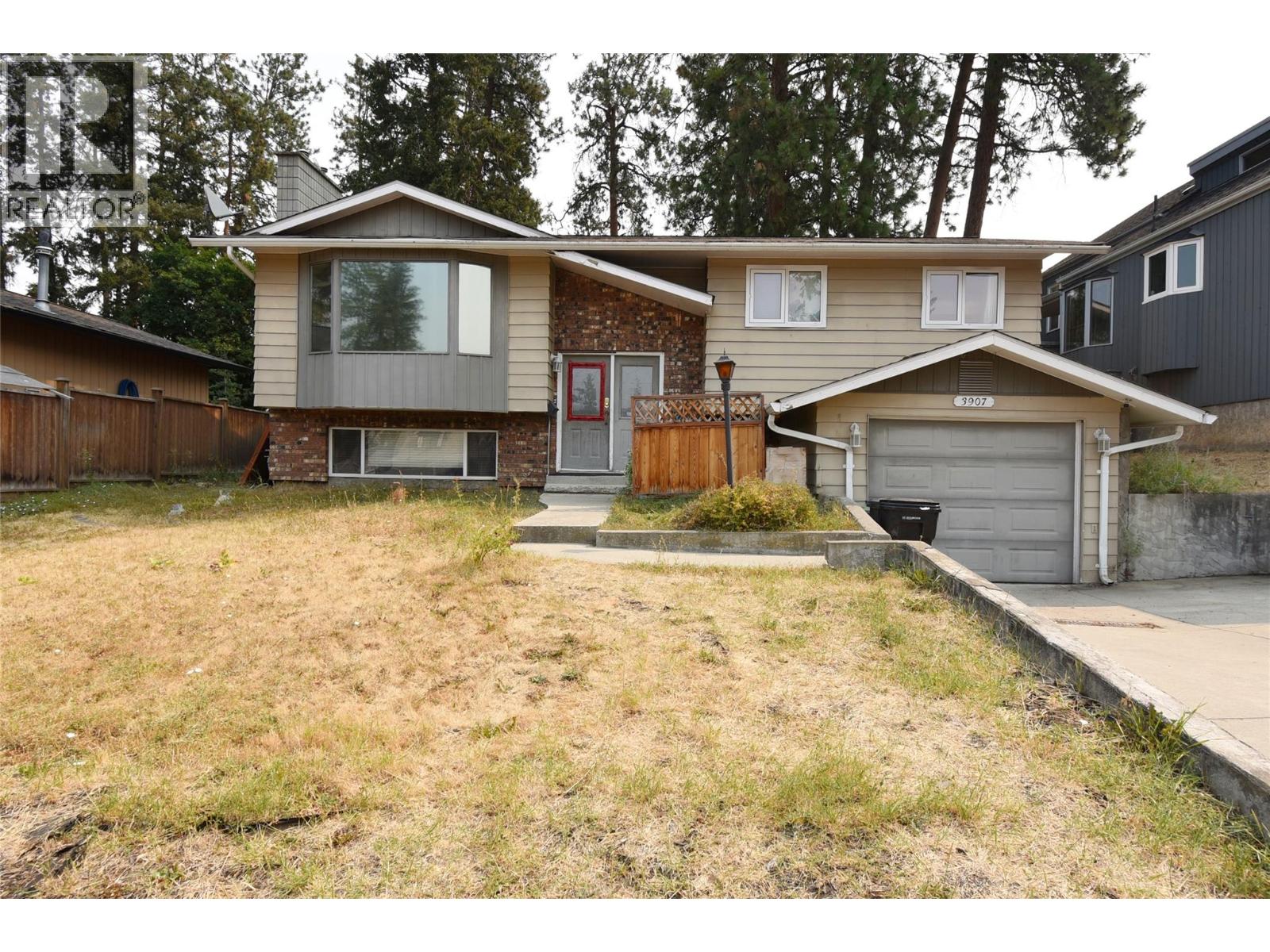 3907 17 Street, Vernon, British Columbia  V1T 7N7 - Photo 3 - 10398310