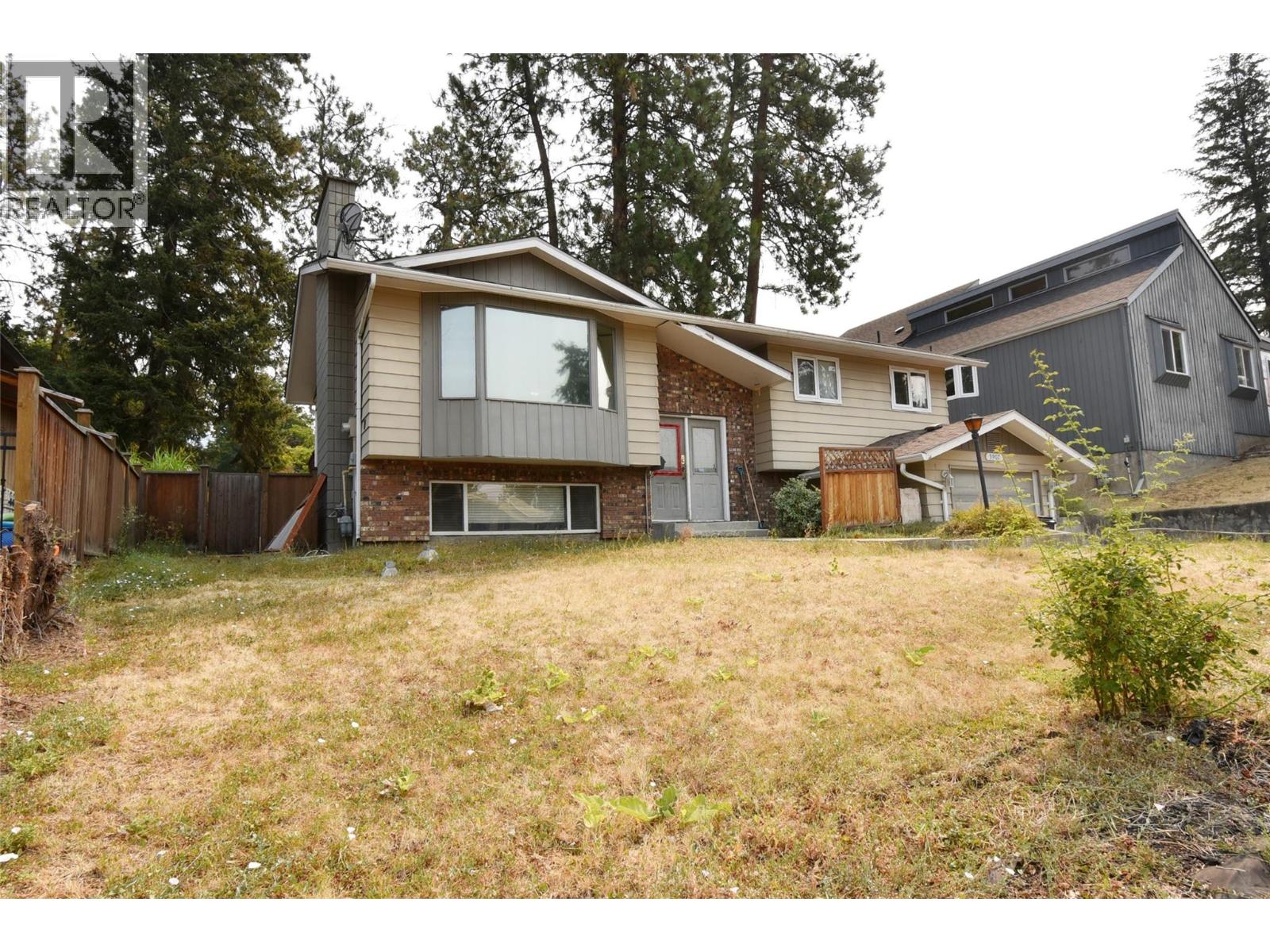 3907 17 Street, Vernon, British Columbia  V1T 7N7 - Photo 4 - 10398310