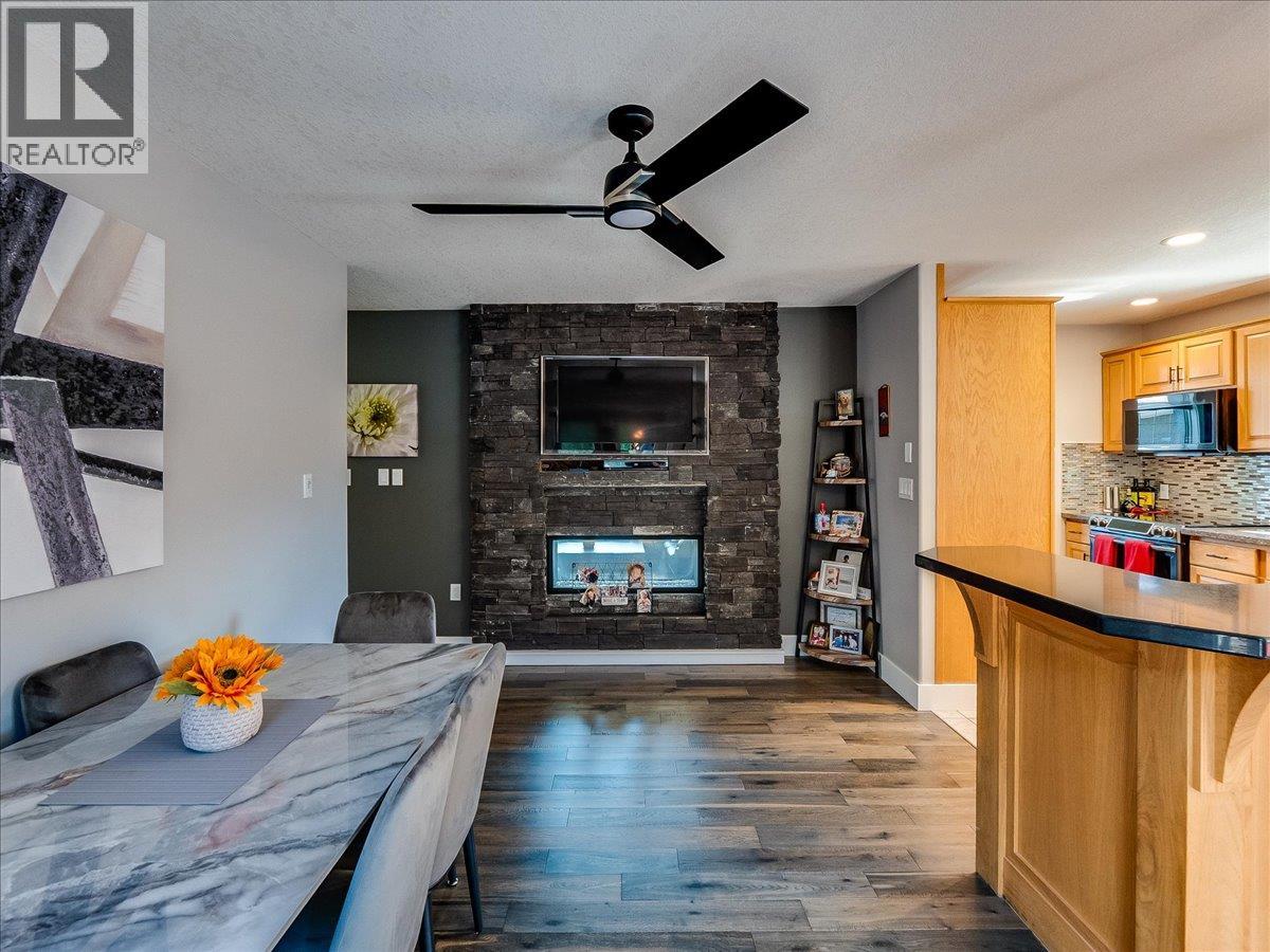 900 7th Street, Montrose, British Columbia  V0G 1P0 - Photo 18 - 10398896