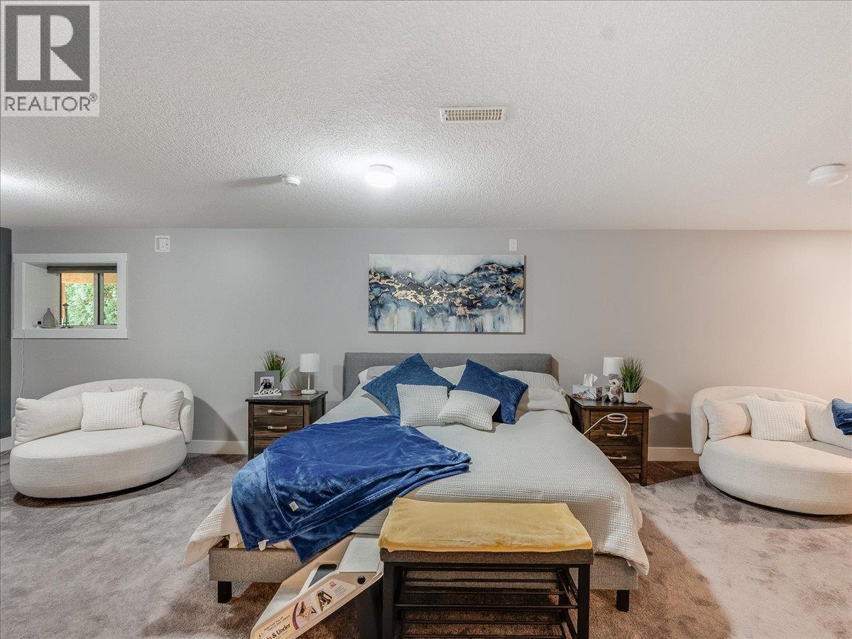 900 7th Street, Montrose, British Columbia  V0G 1P0 - Photo 29 - 10398896