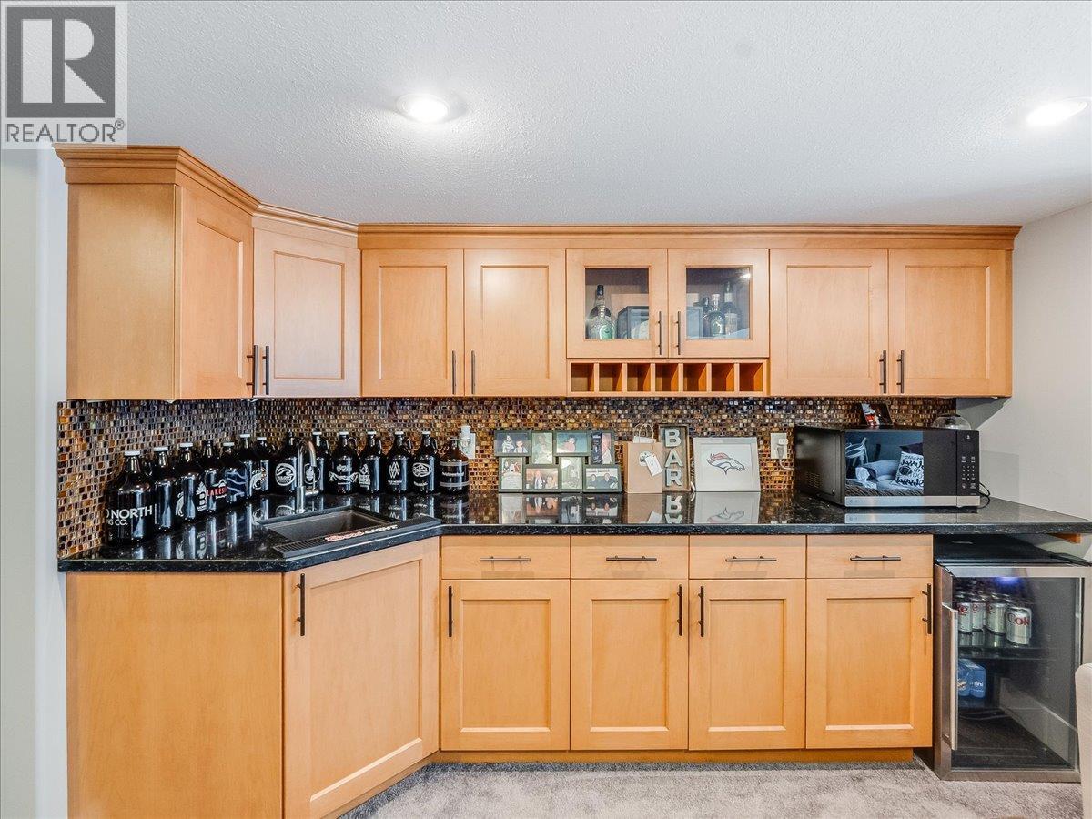 900 7th Street, Montrose, British Columbia  V0G 1P0 - Photo 35 - 10398896