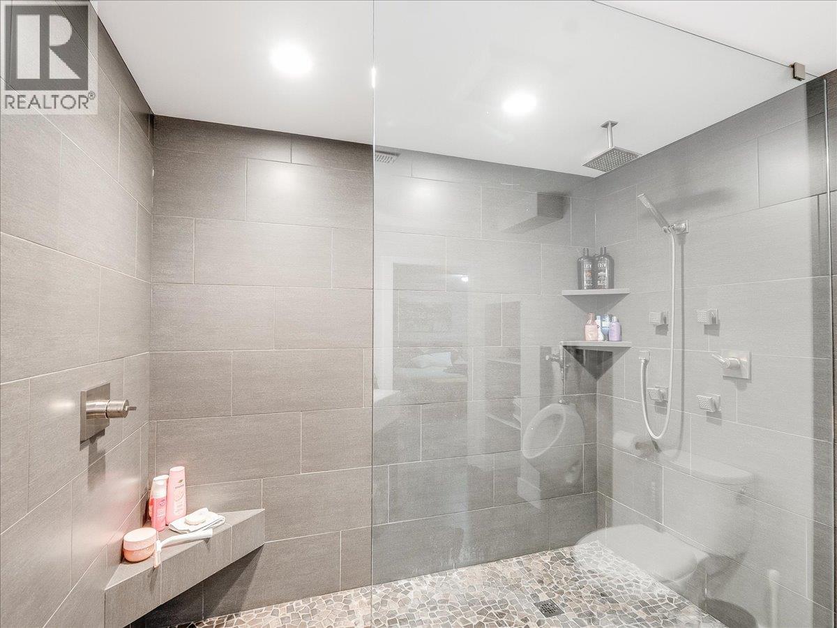 900 7th Street, Montrose, British Columbia  V0G 1P0 - Photo 42 - 10398896