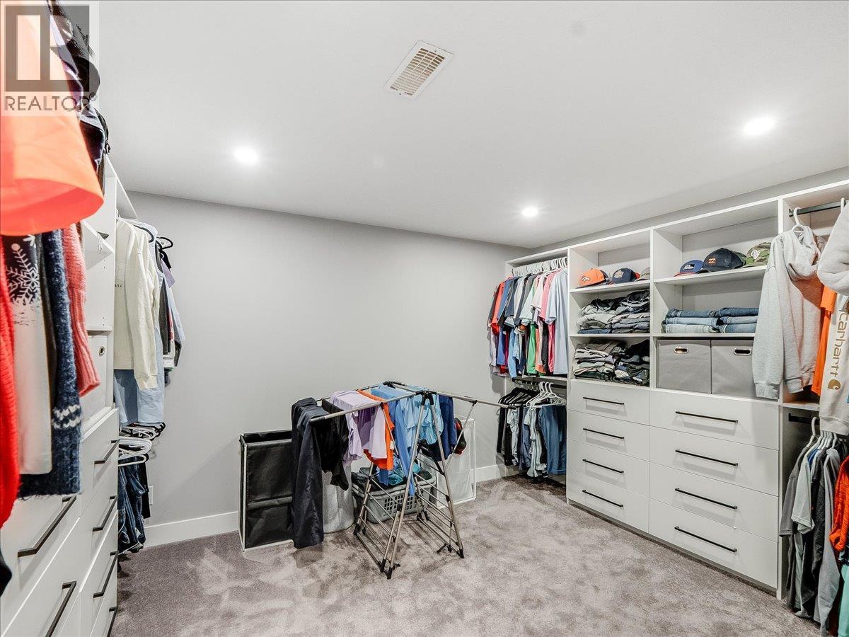 900 7th Street, Montrose, British Columbia  V0G 1P0 - Photo 43 - 10398896