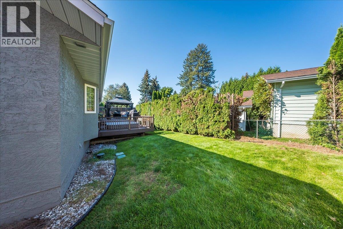 900 7th Street, Montrose, British Columbia  V0G 1P0 - Photo 54 - 10398896