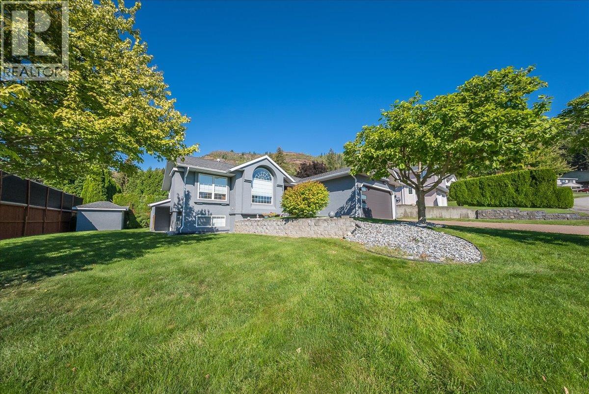 900 7th Street, Montrose, British Columbia  V0G 1P0 - Photo 58 - 10398896