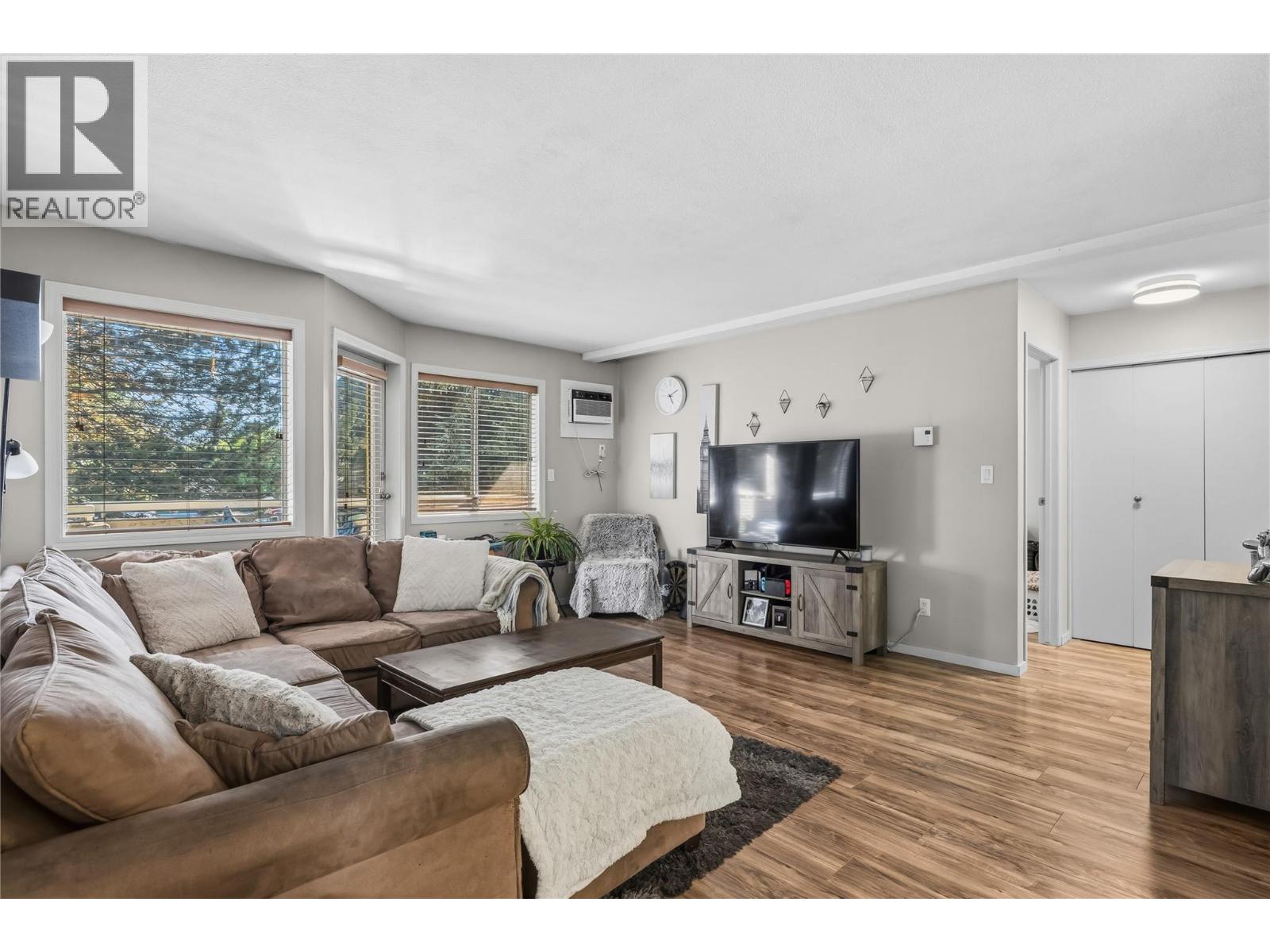 3842 Gordon Drive Unit# 234, Kelowna, British Columbia  V1W 3G5 - Photo 4 - 10398710