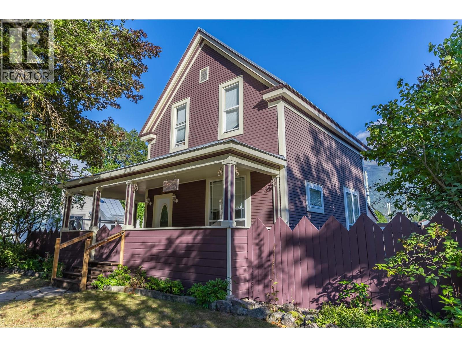 408 & 410 Mackenzie Avenue, Revelstoke, British Columbia  V0E 2S0 - Photo 46 - 10398819