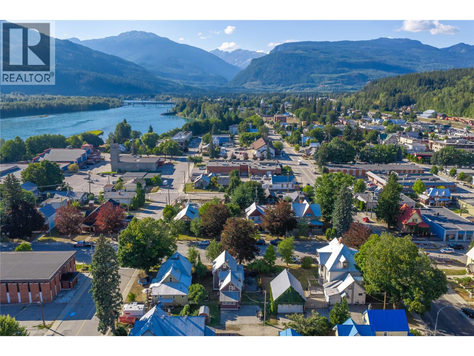 408 & 410 Mackenzie Avenue, Revelstoke, British Columbia  V0E 2S0 - Photo 50 - 10398819
