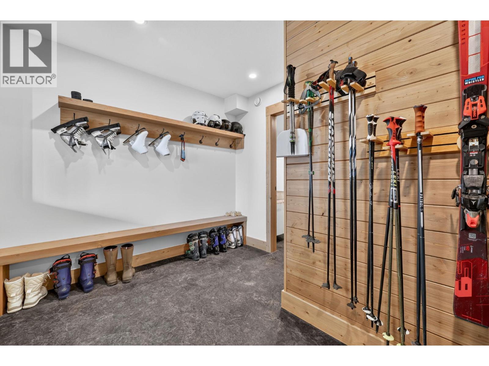 9871 Cathedral Drive, Silver Star, British Columbia  V1B 3M1 - Photo 35 - 10398673